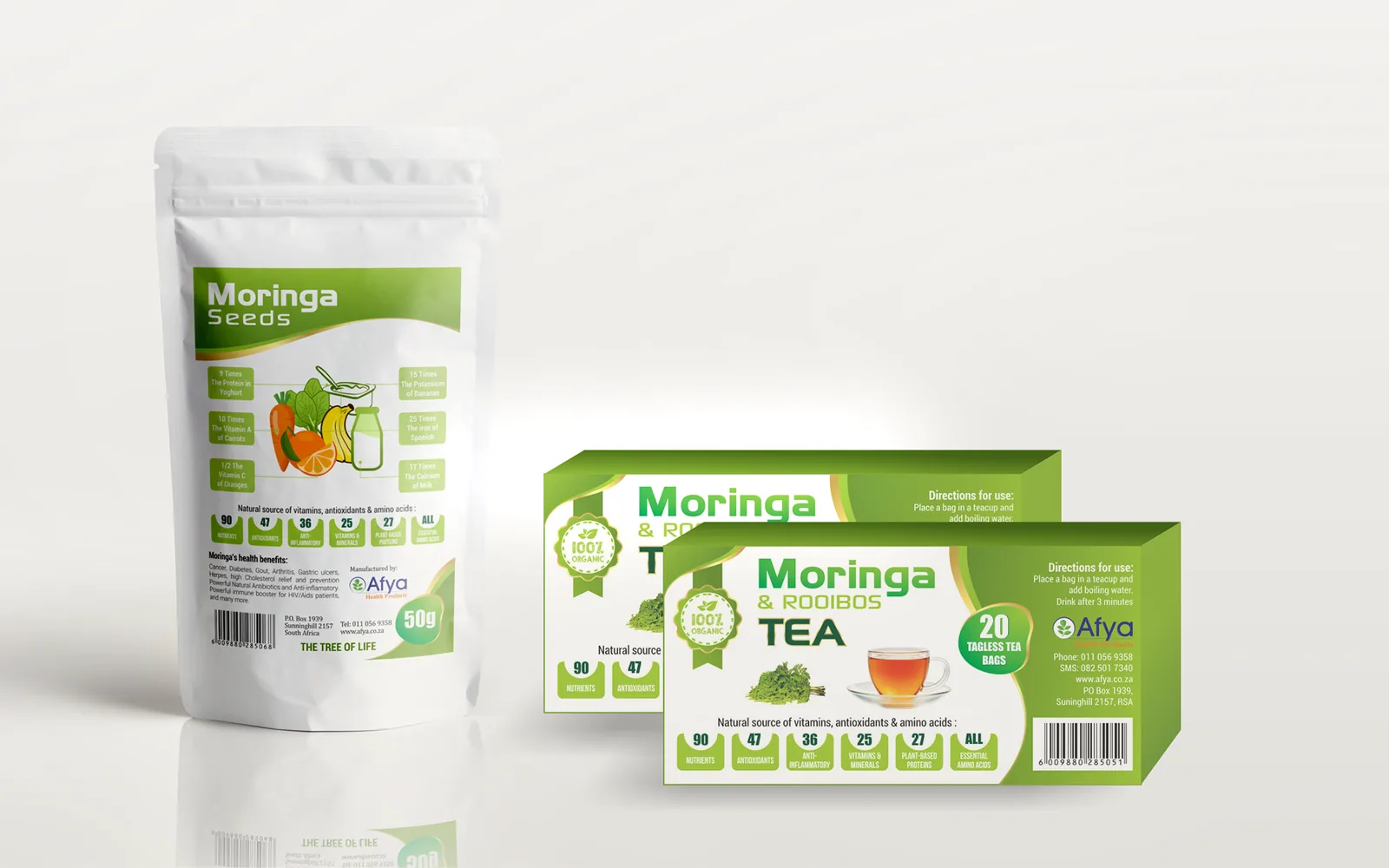 Un sachet de graines de moringa à côté de deux boîtes de thé moringa et rooibos, dans le même emballage vert et blanc d’Afya.